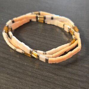 Beaded Chicklet Bracelet Tila beads / Bracelet perles de Tila élastique
